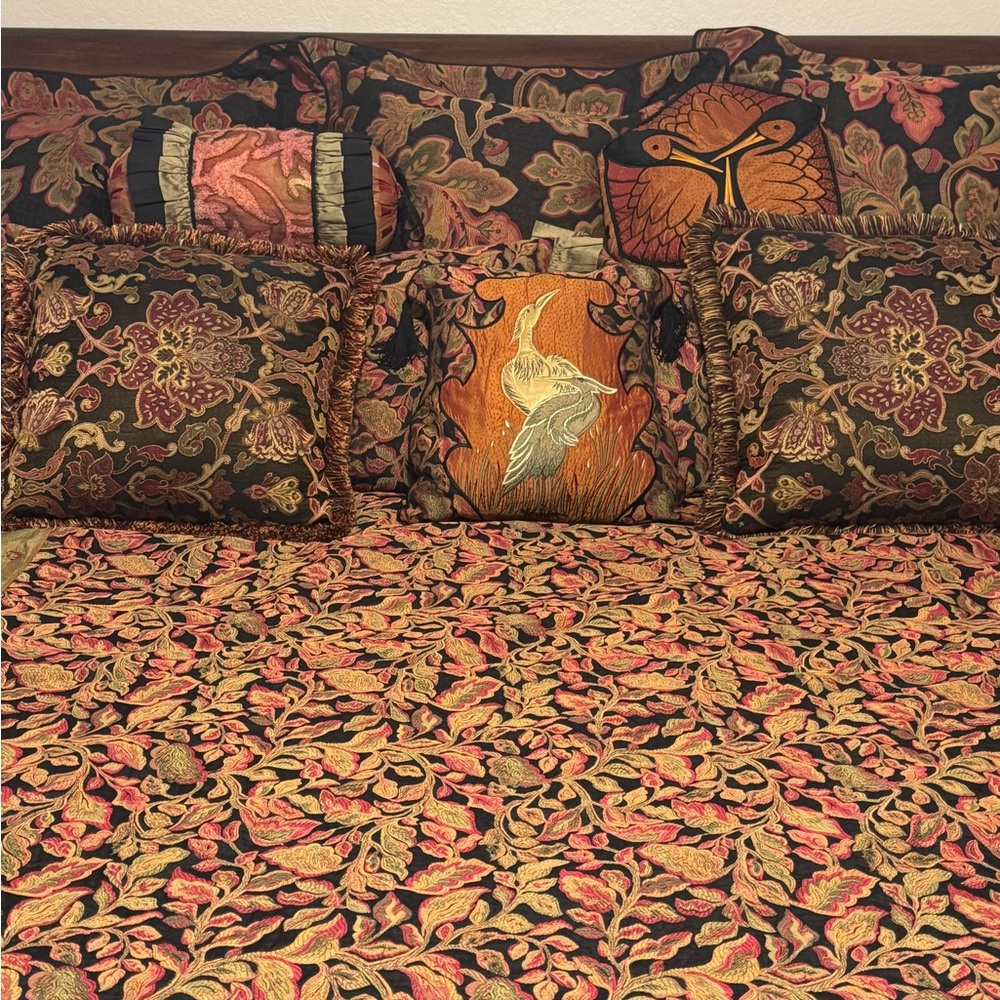 Luxury Duvet & Bedding Set, Throw, Pillows, Skirt